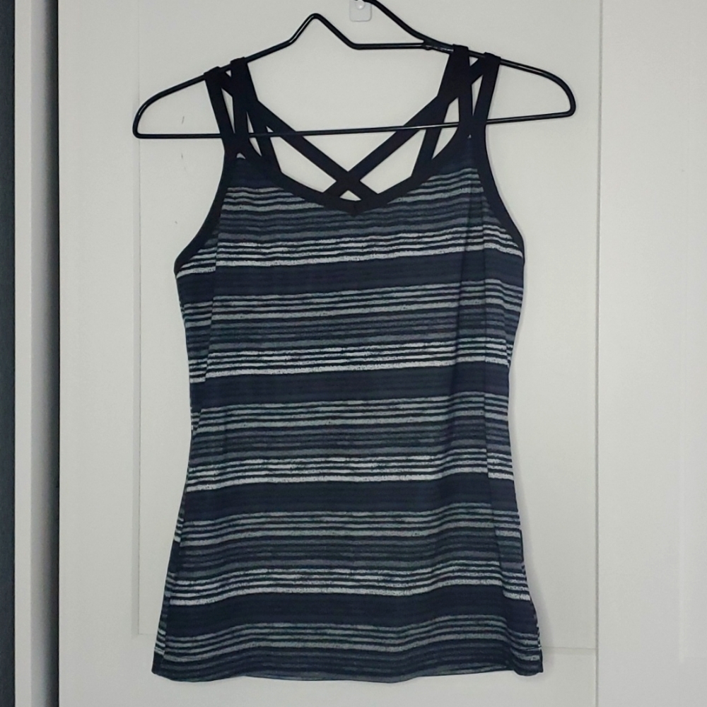 Danskin Yoga Stripe Top Medium
